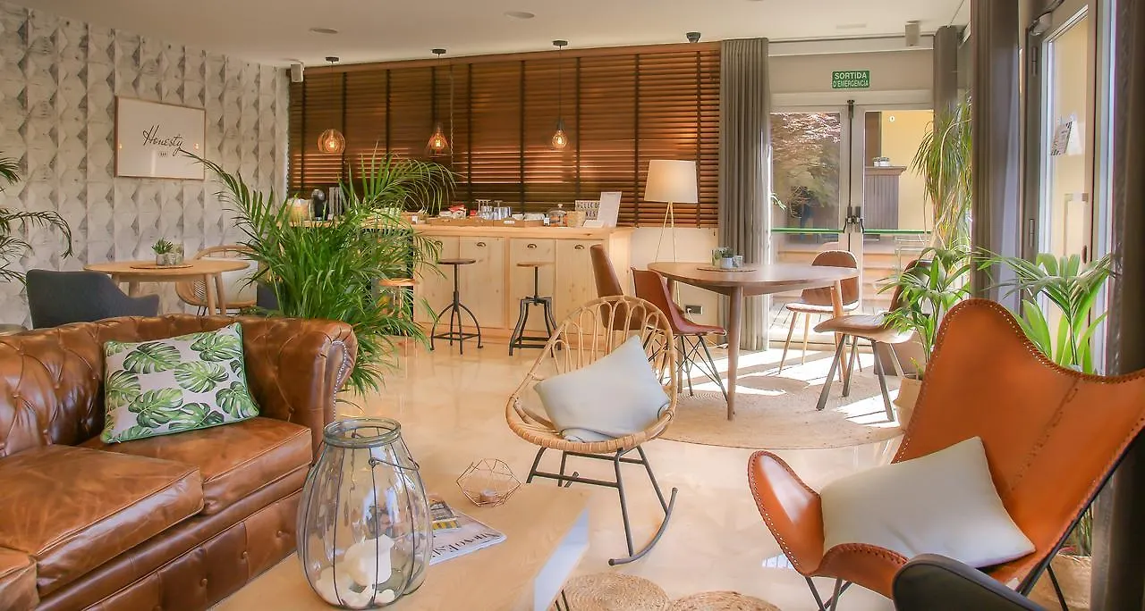 Hotel Costabella Gerona 3*,