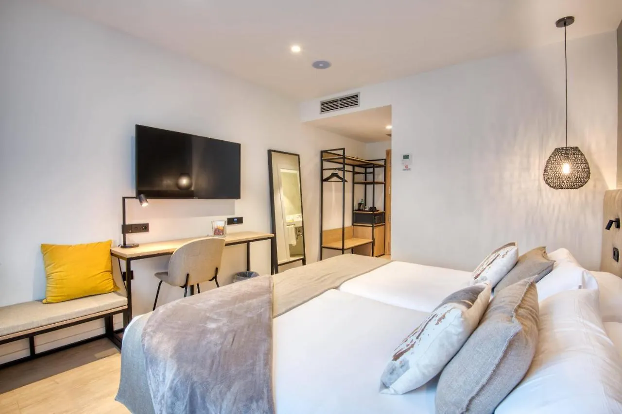 Hotel Costabella Girona 3*,